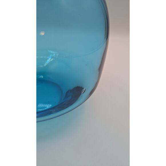 Vintage Art Glass Handblown Aqua Blue Vase - Picture 5 of 6